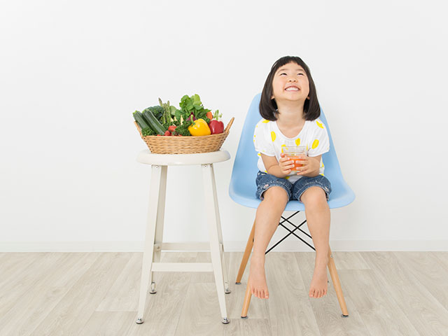 胎児期の味覚体験が子供の食べ物の好みを決めていた！？